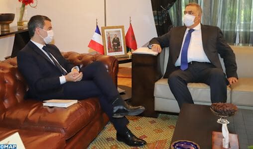 وزير الداخلية المغربي عبد الوافي لفتيت رفقة نظيره الفرنسي